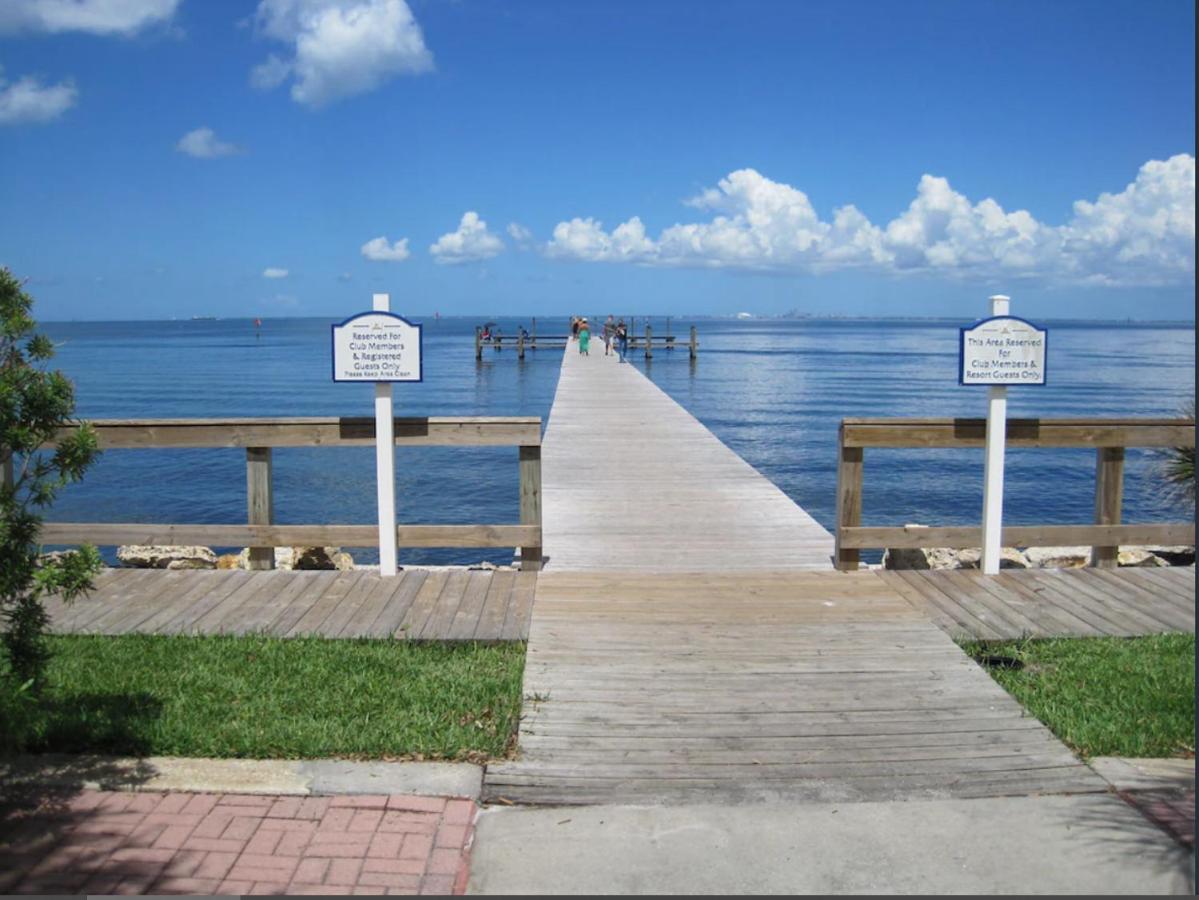 Beautiful New Luxury Townhome With Private Beach And Swimming Pools Ruskin Exterior photo