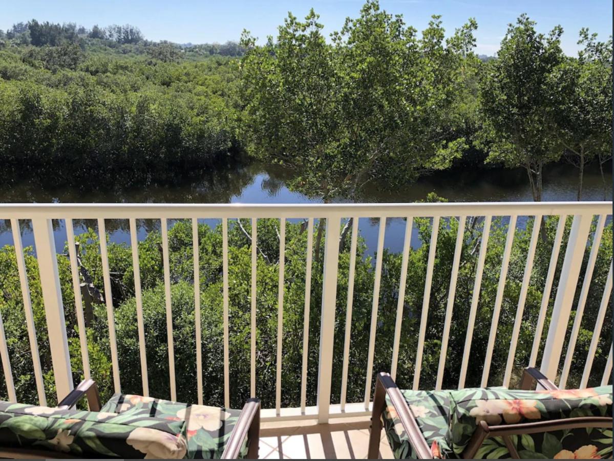 Beautiful New Luxury Townhome With Private Beach And Swimming Pools Ruskin Exterior photo